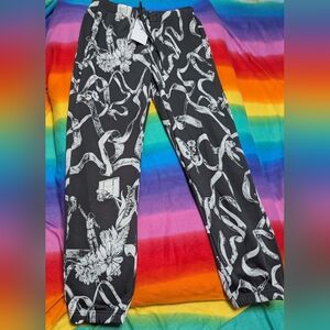 Jordan Women's Black and White Graphic Joggers Sz: S NWT